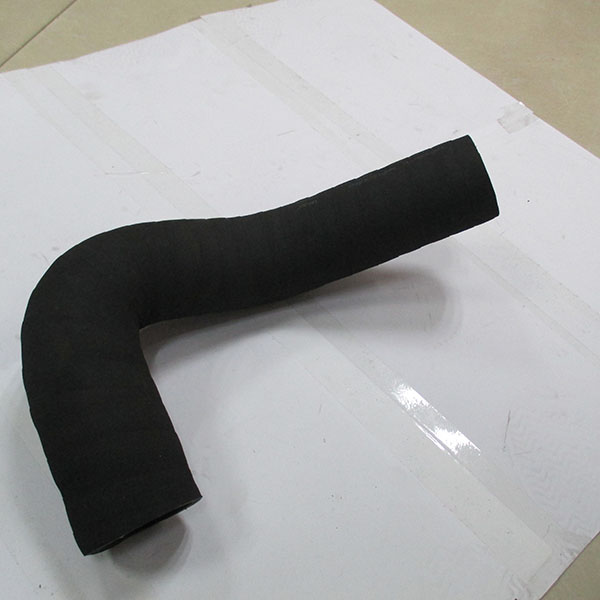 Para Hyundai Excavator R200-5 Mangueira de água superior E111-4003